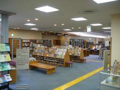 高川図書館内部の写真