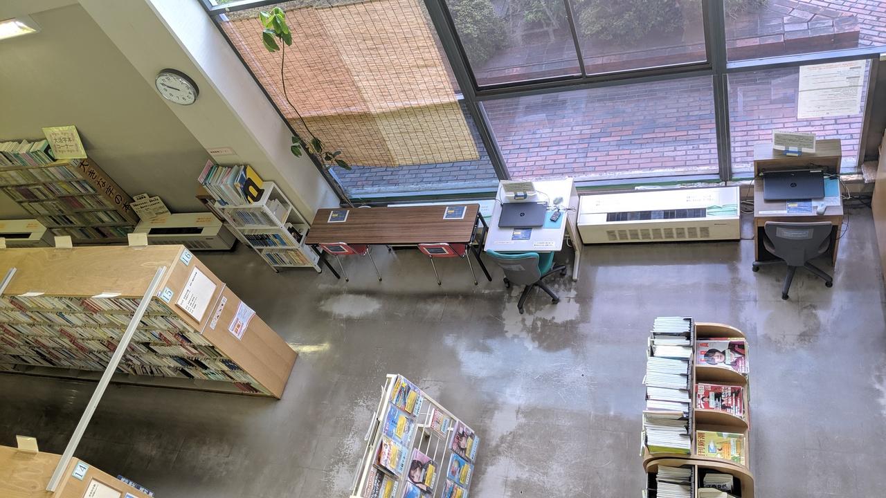 https://www.lib.toyonaka.osaka.jp/kids_room/shounai2f.jpg